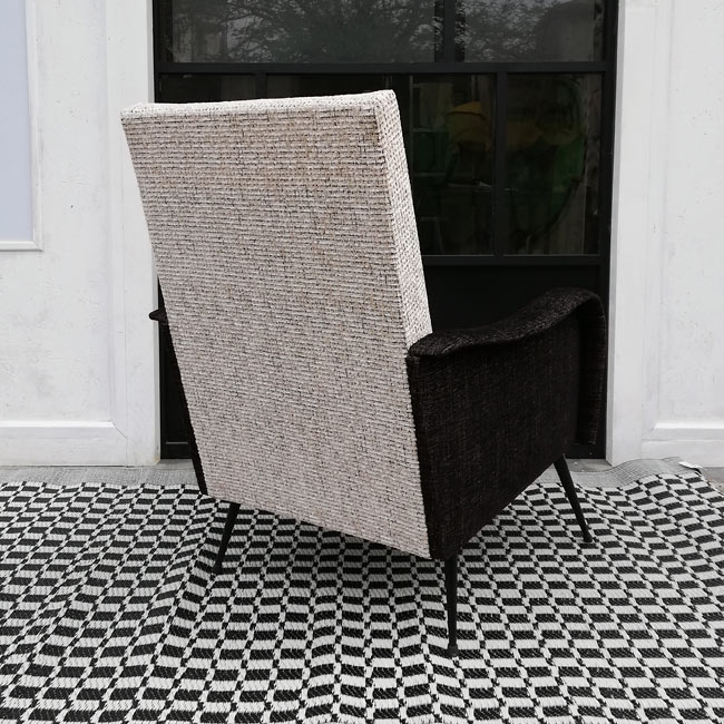 Fauteuil années 1960 noir et blanc
